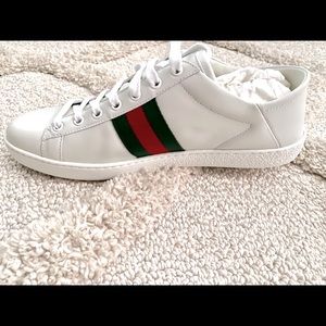 Gucci Ace Bee Sneakers